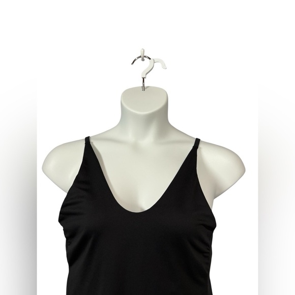 NWOT, LOLË, Black Sport Camisole, Size XL 🏃♀️➡️ - Picture 3 of 10